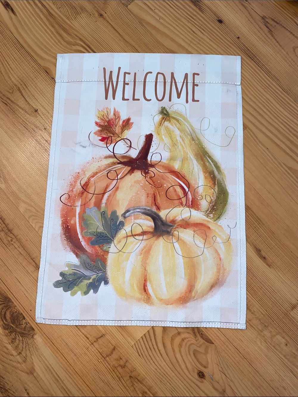 Welcome Autumn Pumpkin Garden Flag - Orange, Cream, Green